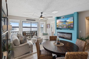 Beachy Lakefront Condo in the heart of Osage Beach